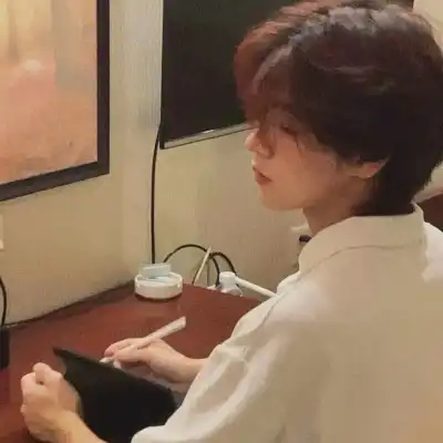 訾幻灵